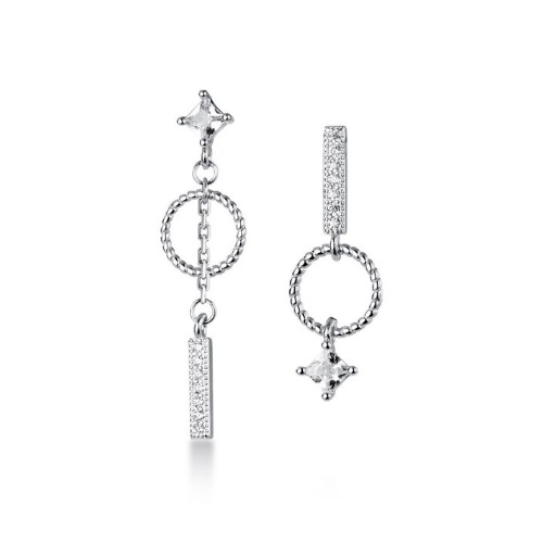 stílusos ezüst fülbevaló